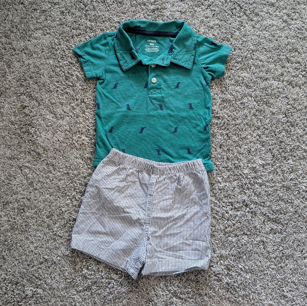 Baby boys outfit Carter's size 9 months